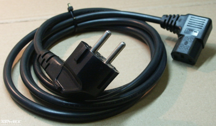 Hálózati kábel számítógépekhez, 3m