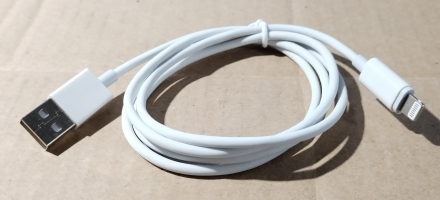 USB A/IPhone lightning kábel, 1m